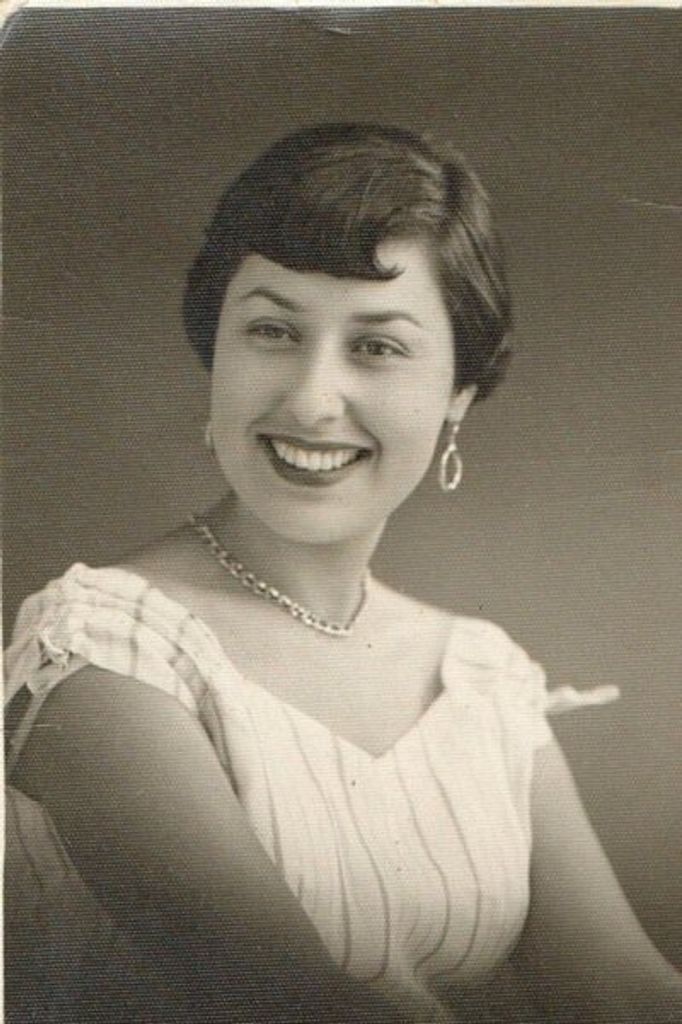 Edilia Calvetti Profile Photo
