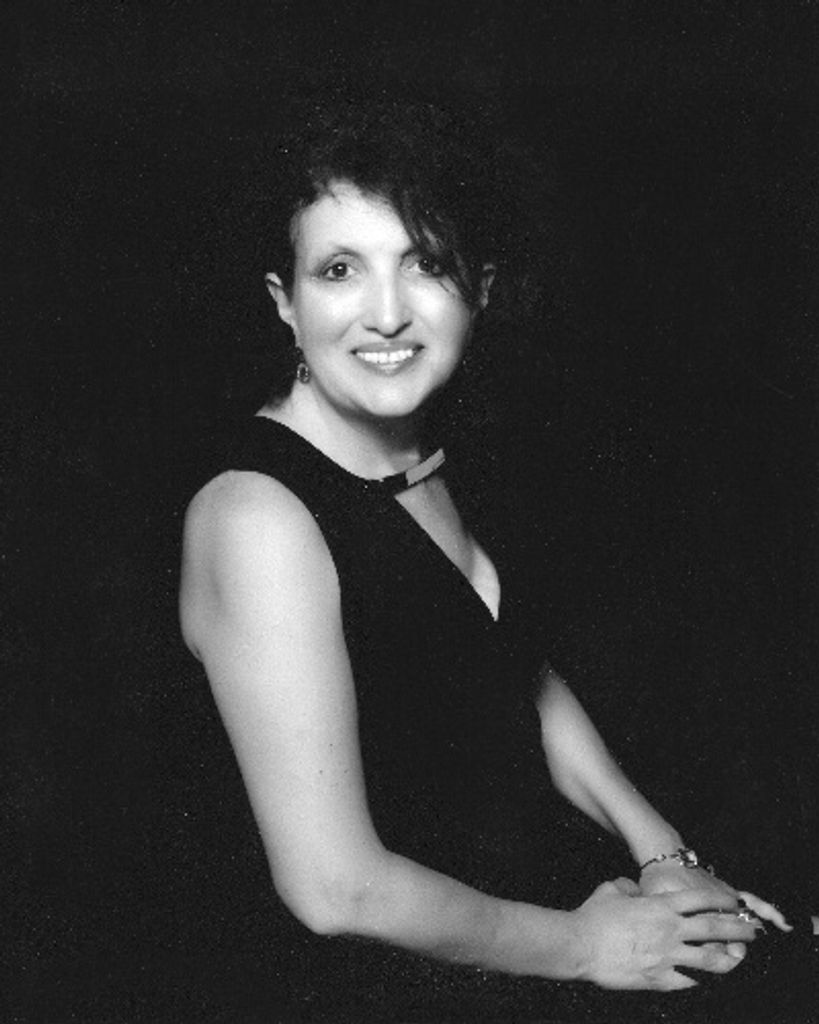 Camelia Florilena Zlatea Profile Photo