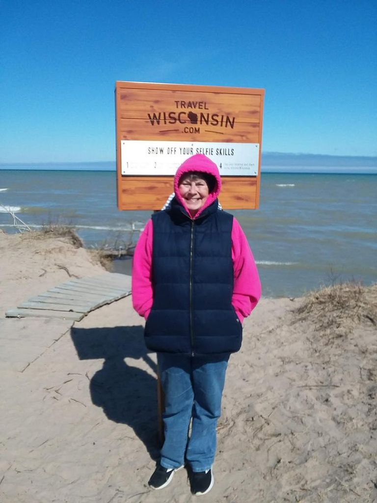 Holly Cheryl Davidson Profile Photo