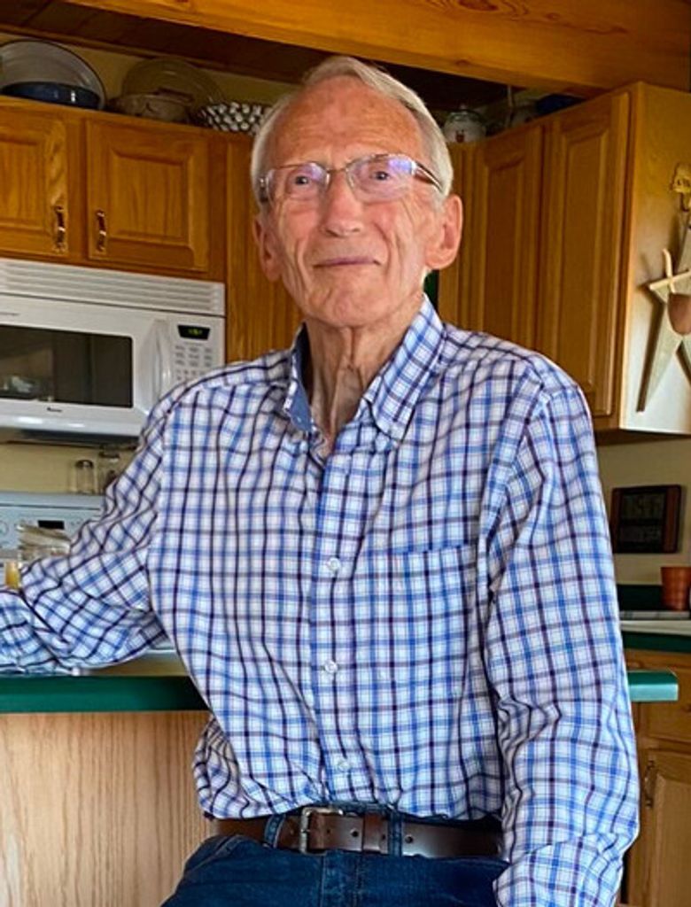 Eugene Glen Thompson Profile Photo