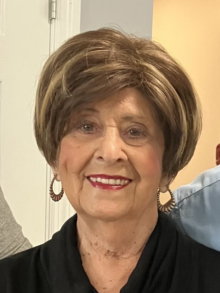 Lois Ivene Webb Profile Photo