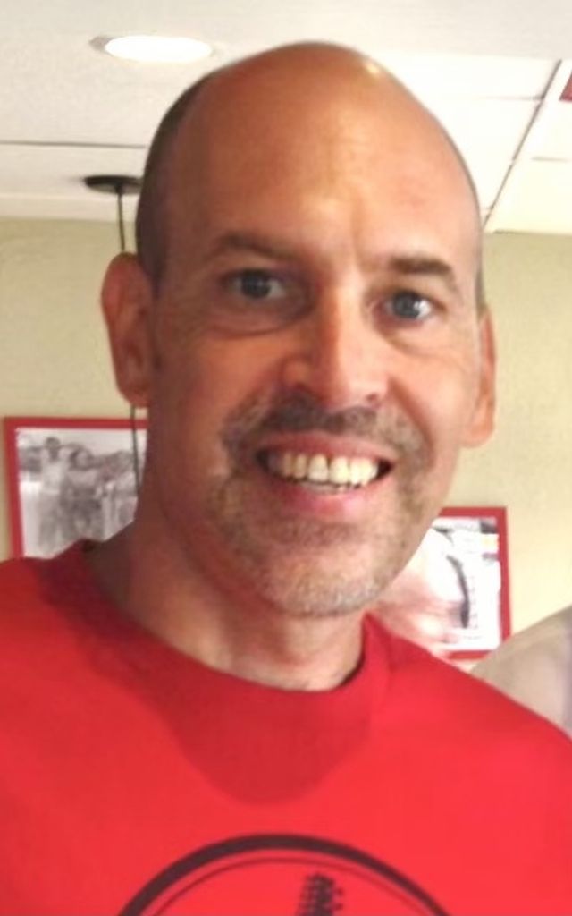 Christopher Michael Deschaine Profile Photo