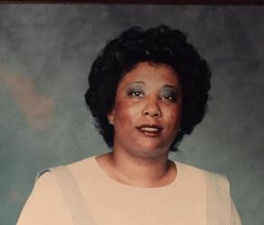 Roxanne Vera Graves Profile Photo