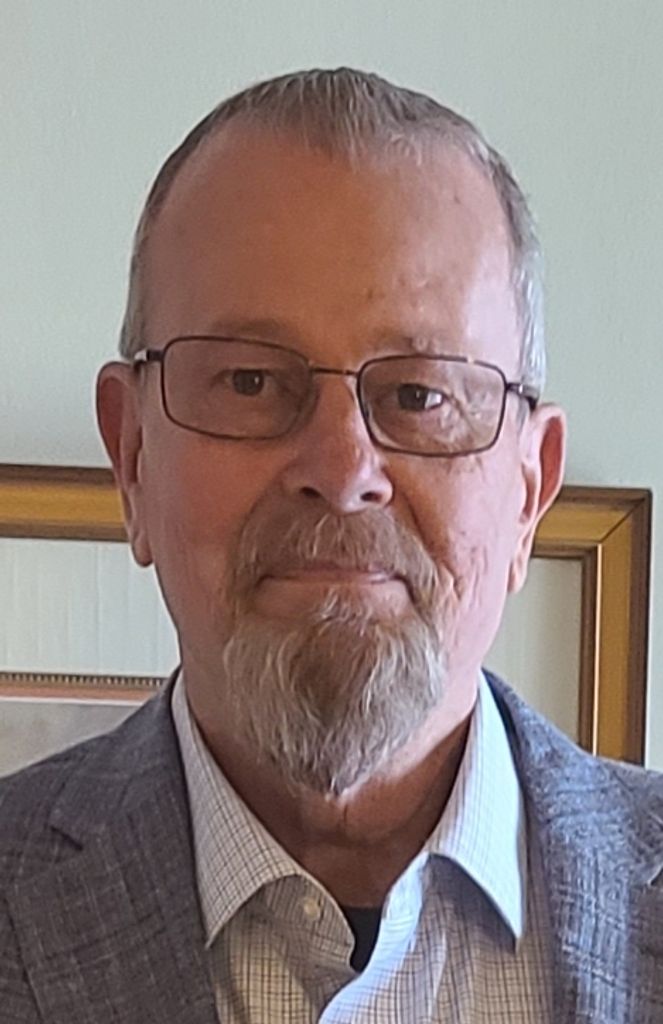 Michael "Mike" White