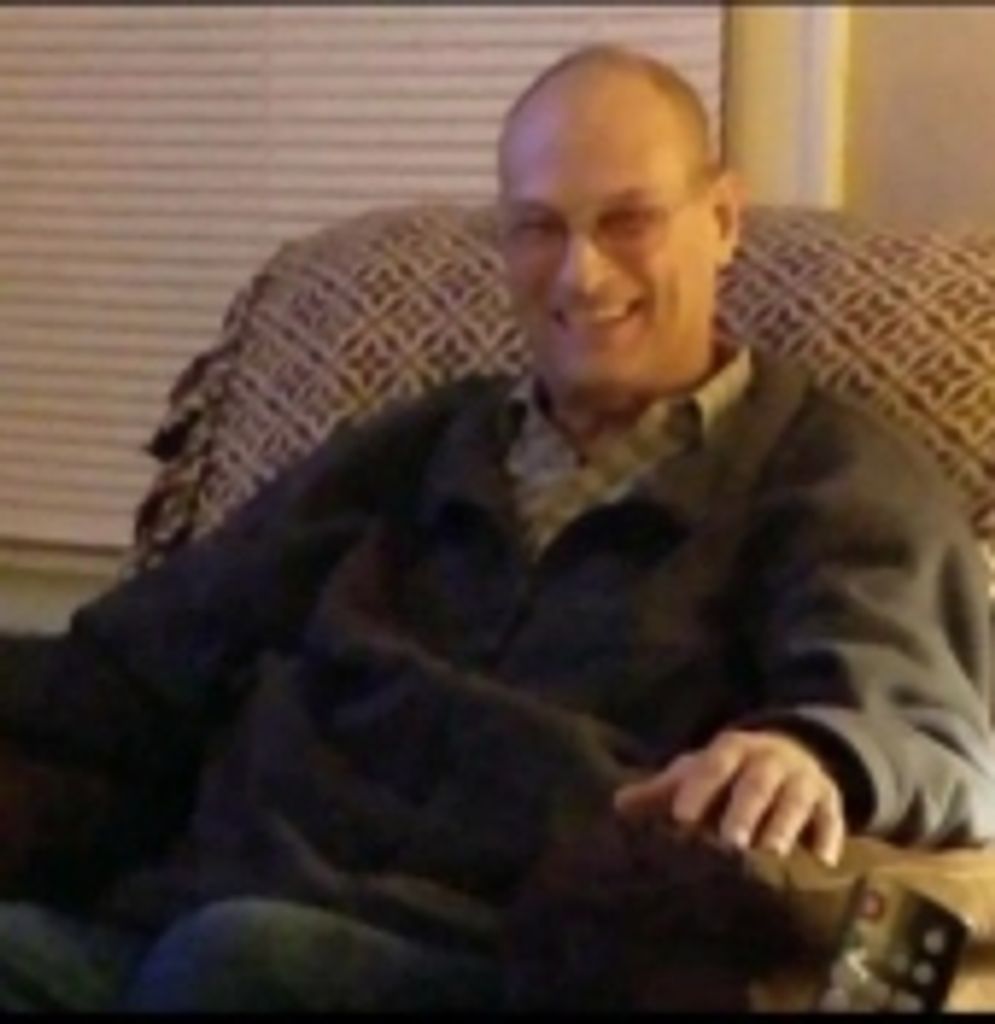 Roger R Charron
