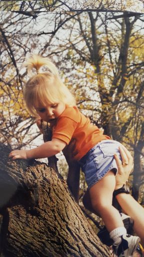 Sheila Raney photo gallery thumbnail 72 of 159