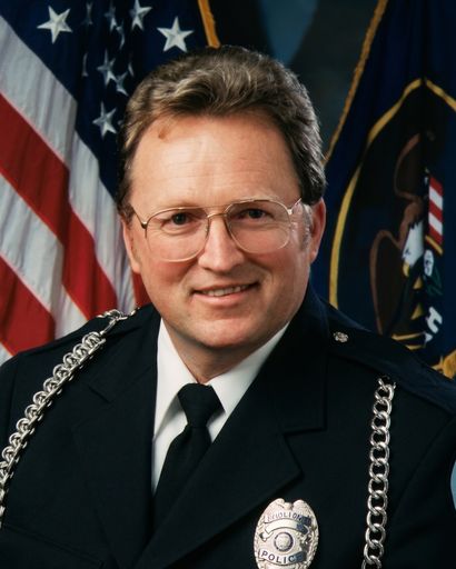 Michael McKay Oviatt's obituary image