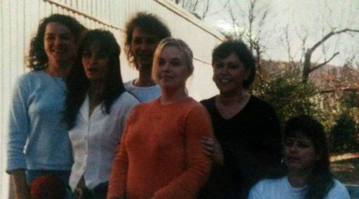 Linda Gail Borden Mcgee photo gallery thumbnail 34 of 74