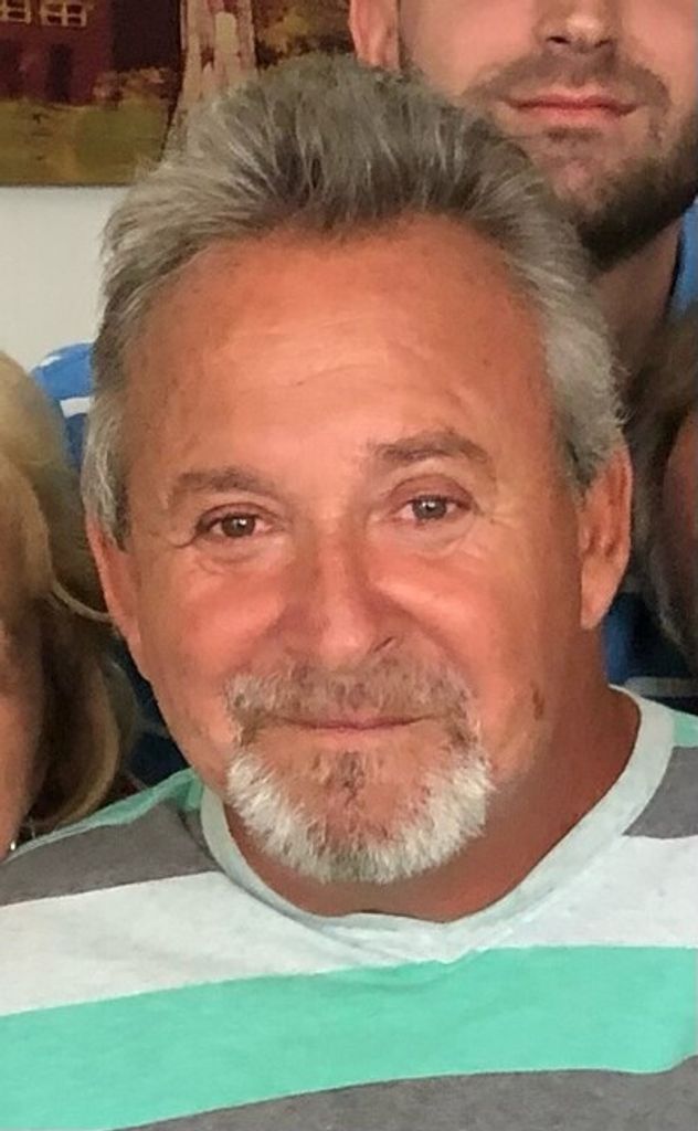 Daniel E. Roberts Profile Photo