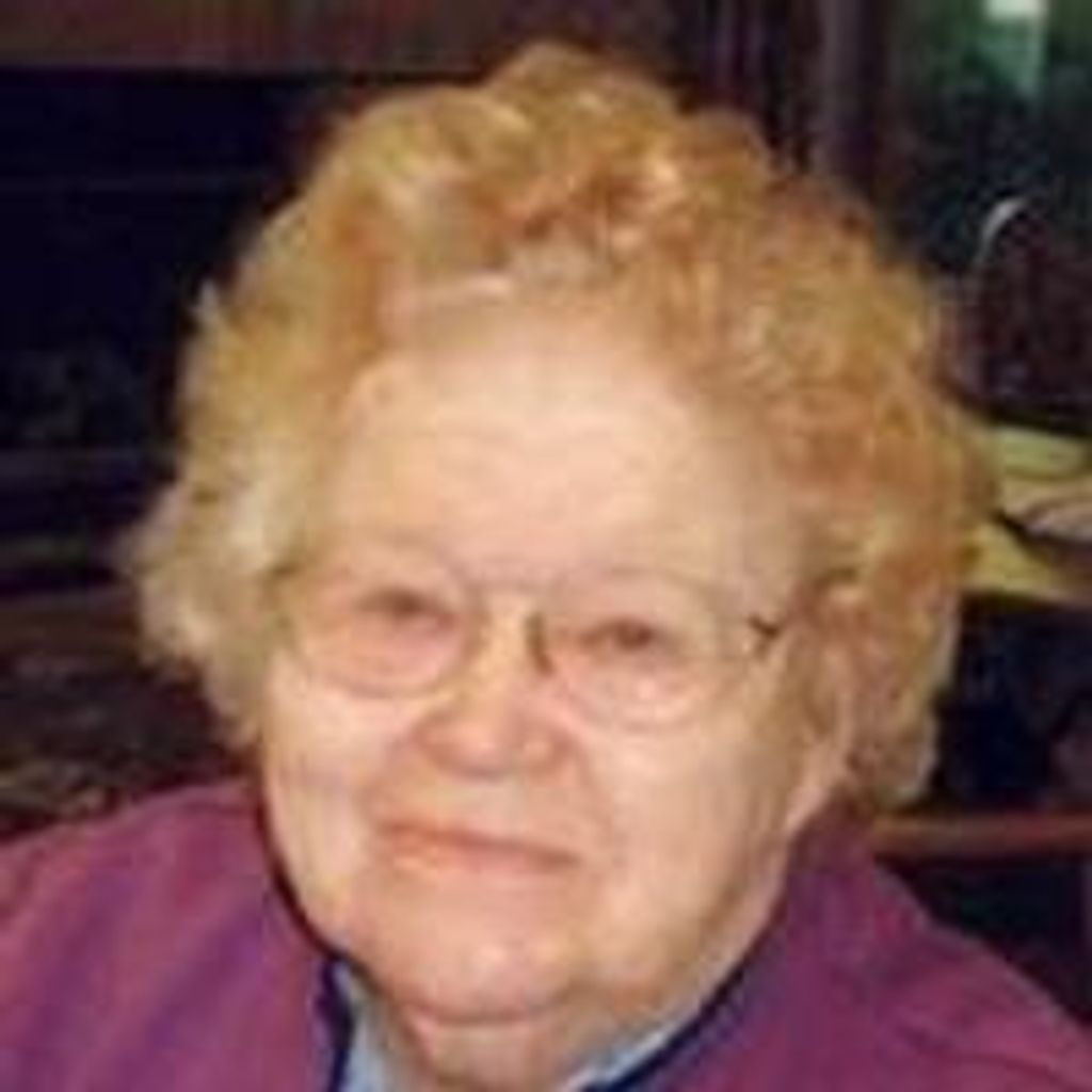 Mae DeVries Profile Photo