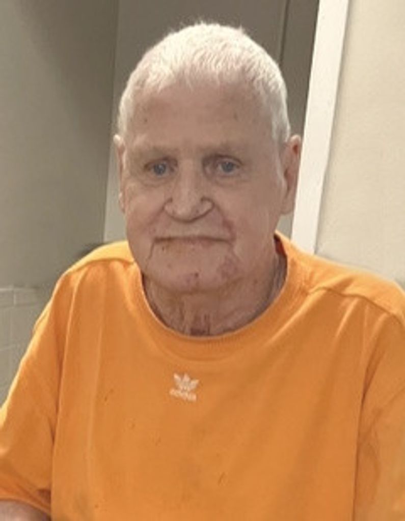 Mickey Raymond Hollinghead Profile Photo