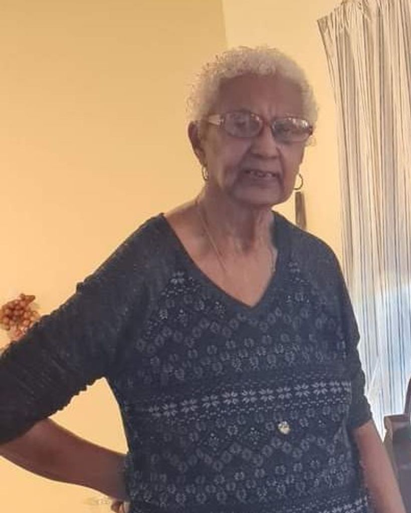 Lola Mae Clemons Profile Photo