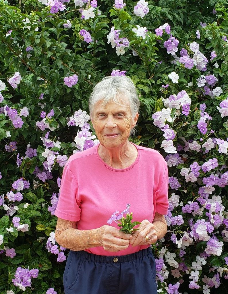 Jeanette A Peters