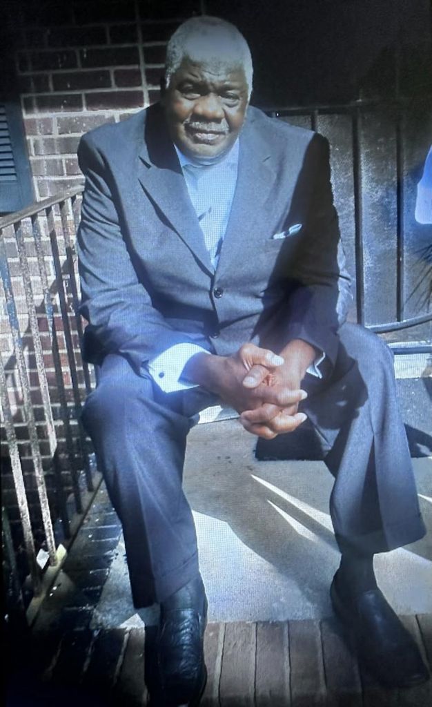 Mr. Robert L. Johnson, Sr. Profile Photo