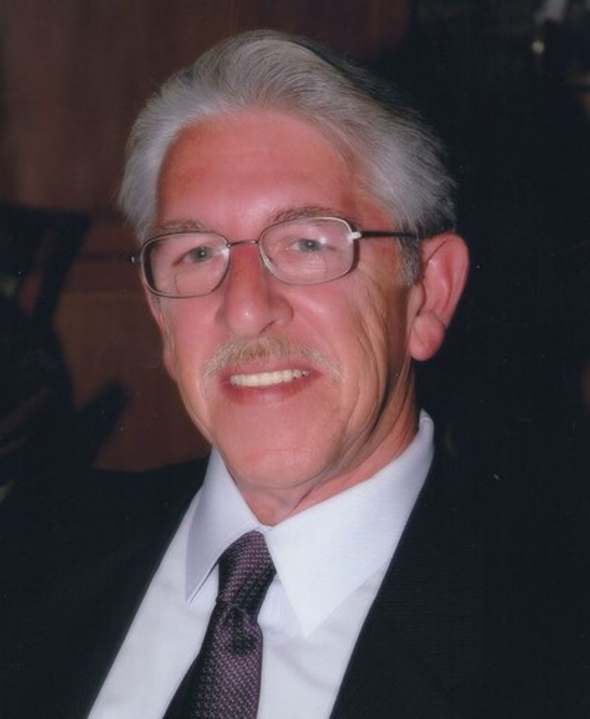 Robert T. Ryczek Profile Photo
