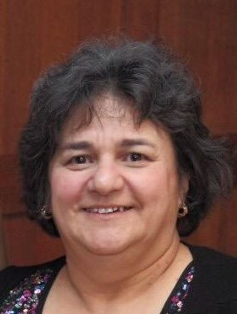 Debi Aponte
