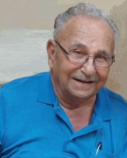 Gilberto Salinas's obituary image