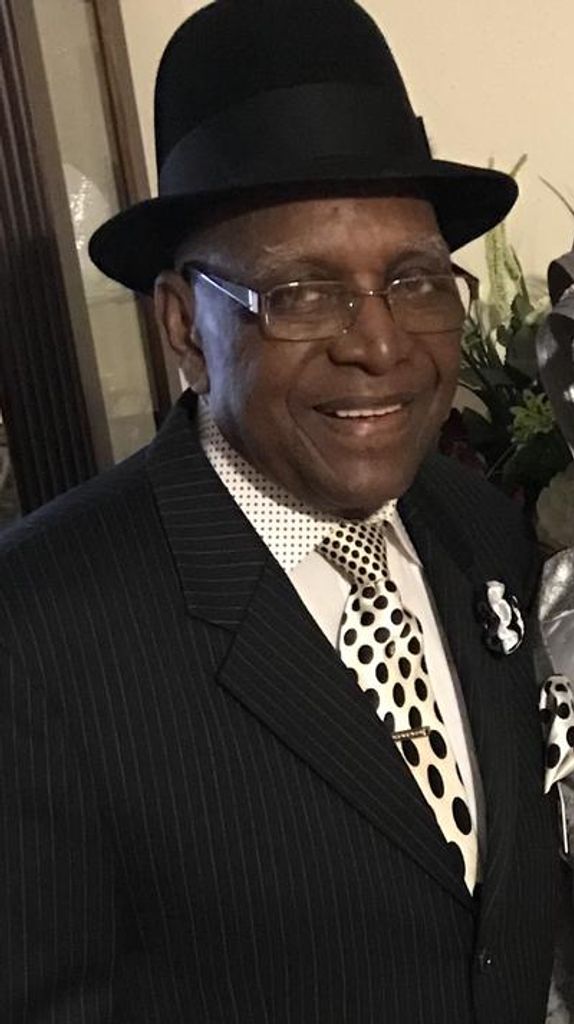 Johnnie Devaughn Profile Photo