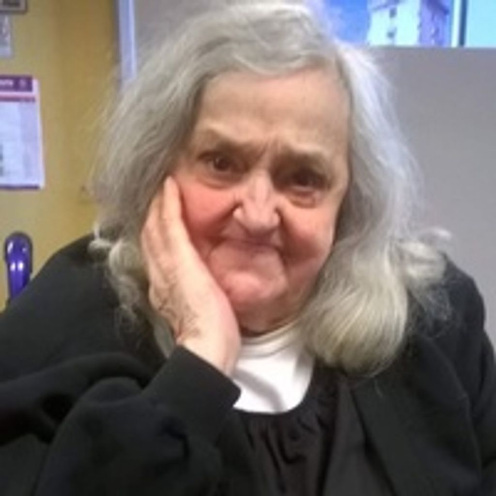 Almerinda  F. (Viveiros)  Carvalho