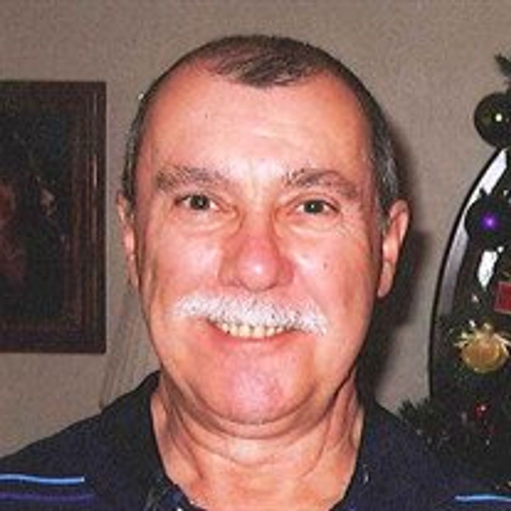 Larry  Van Deusen