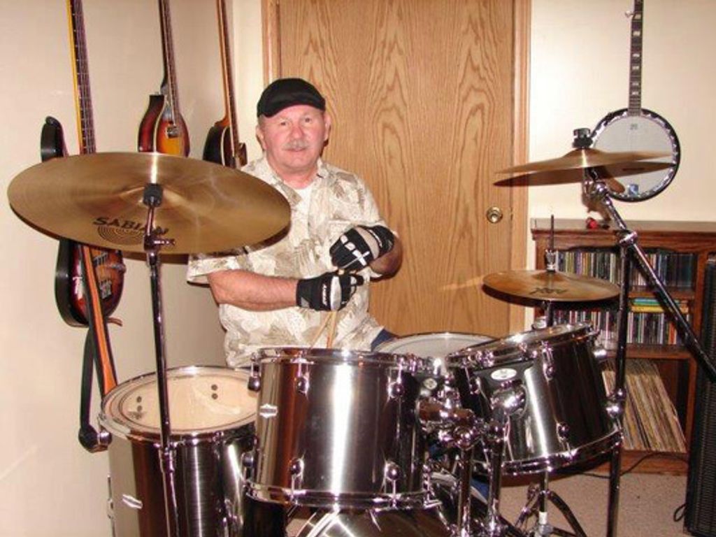 Larry Frank Lawrukiewicz Profile Photo