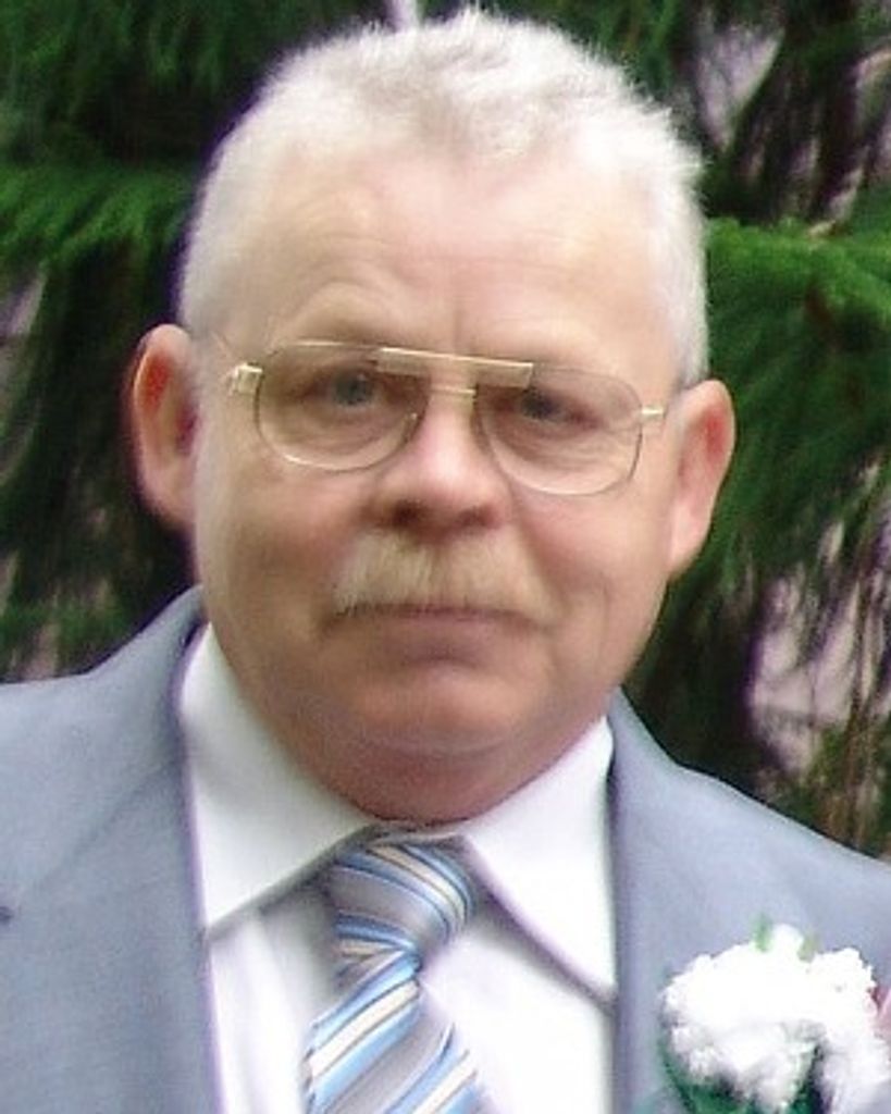 Robert "Bob" Bruce Henry