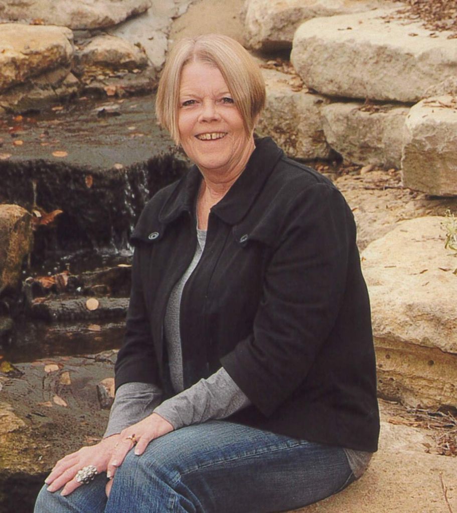 Debra Holle Profile Photo