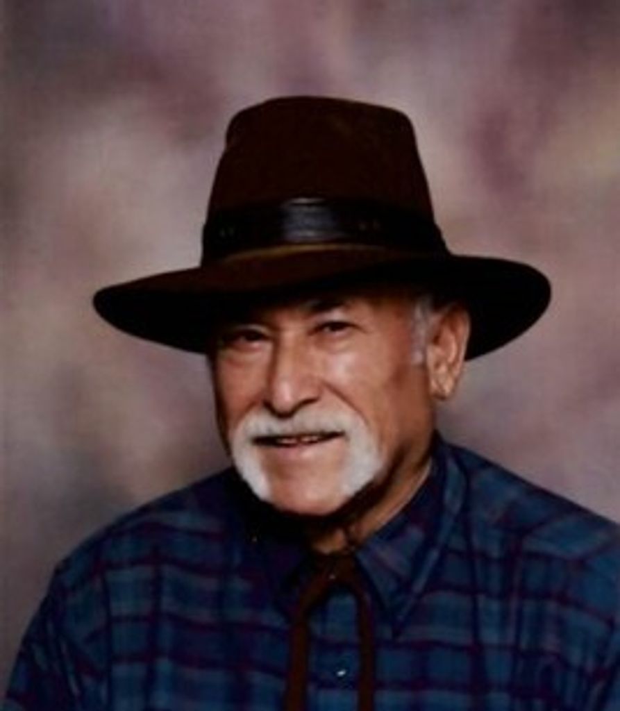 Pedro E. Leal
