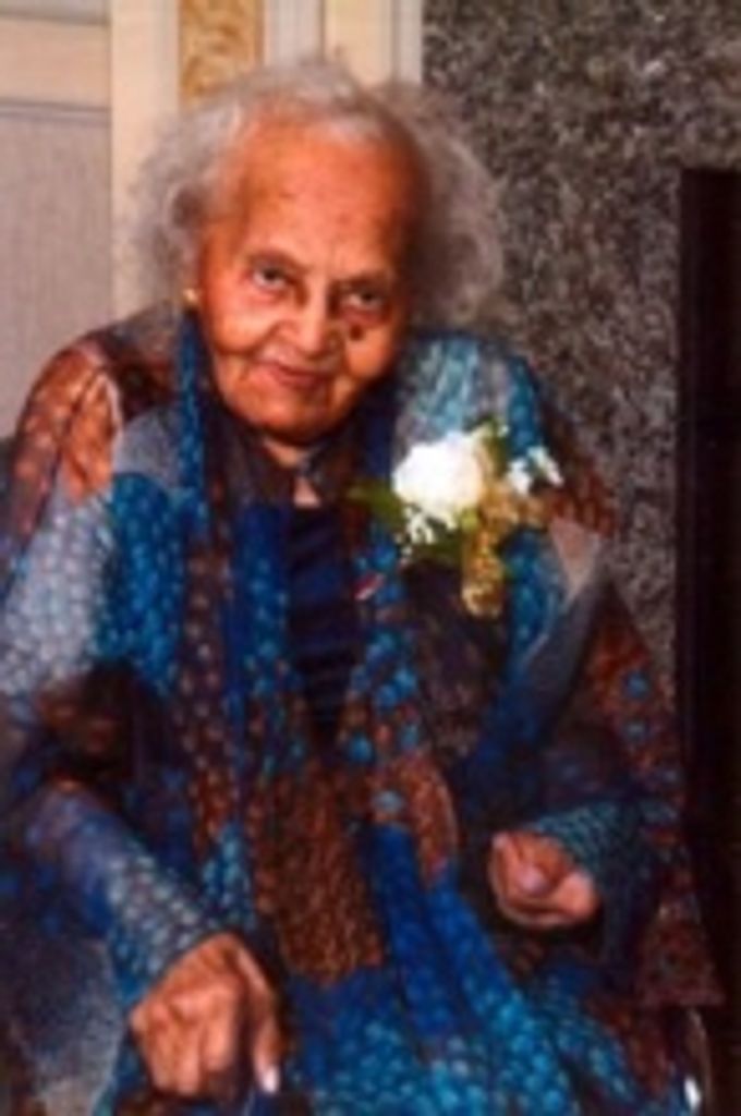 Eva Myles