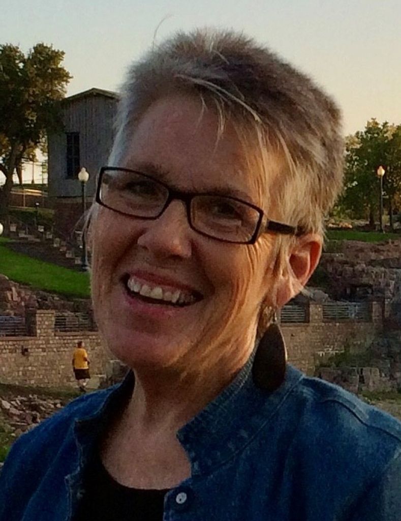 Phyllis Van Es Profile Photo