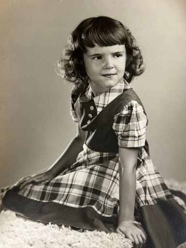 Sharon Ann Finch photo gallery thumbnail 15 of 109