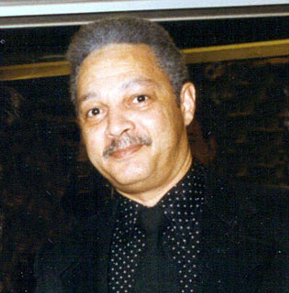 Laurence Cole Profile Photo