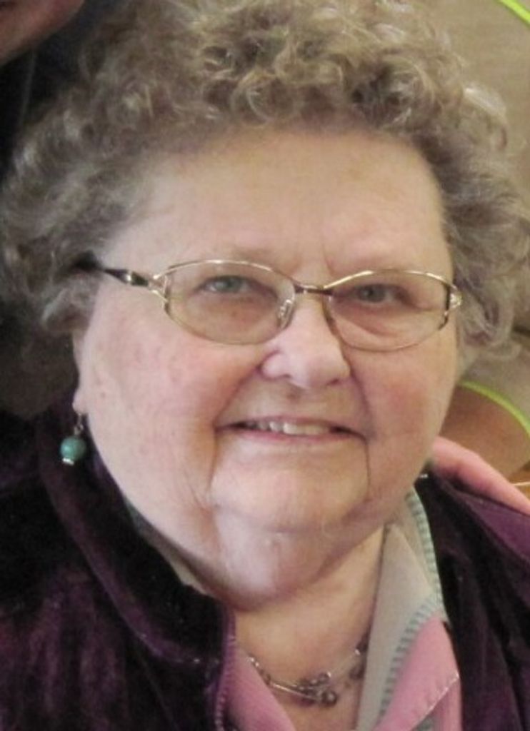 Lila Lorraine Hennum Profile Photo