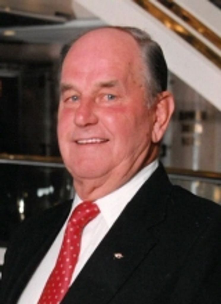 William Edward ''Bill'' Chell