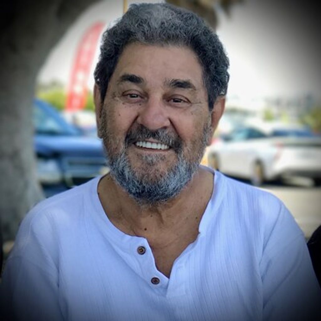 Estanislado "Tanis" Fuentes Godines