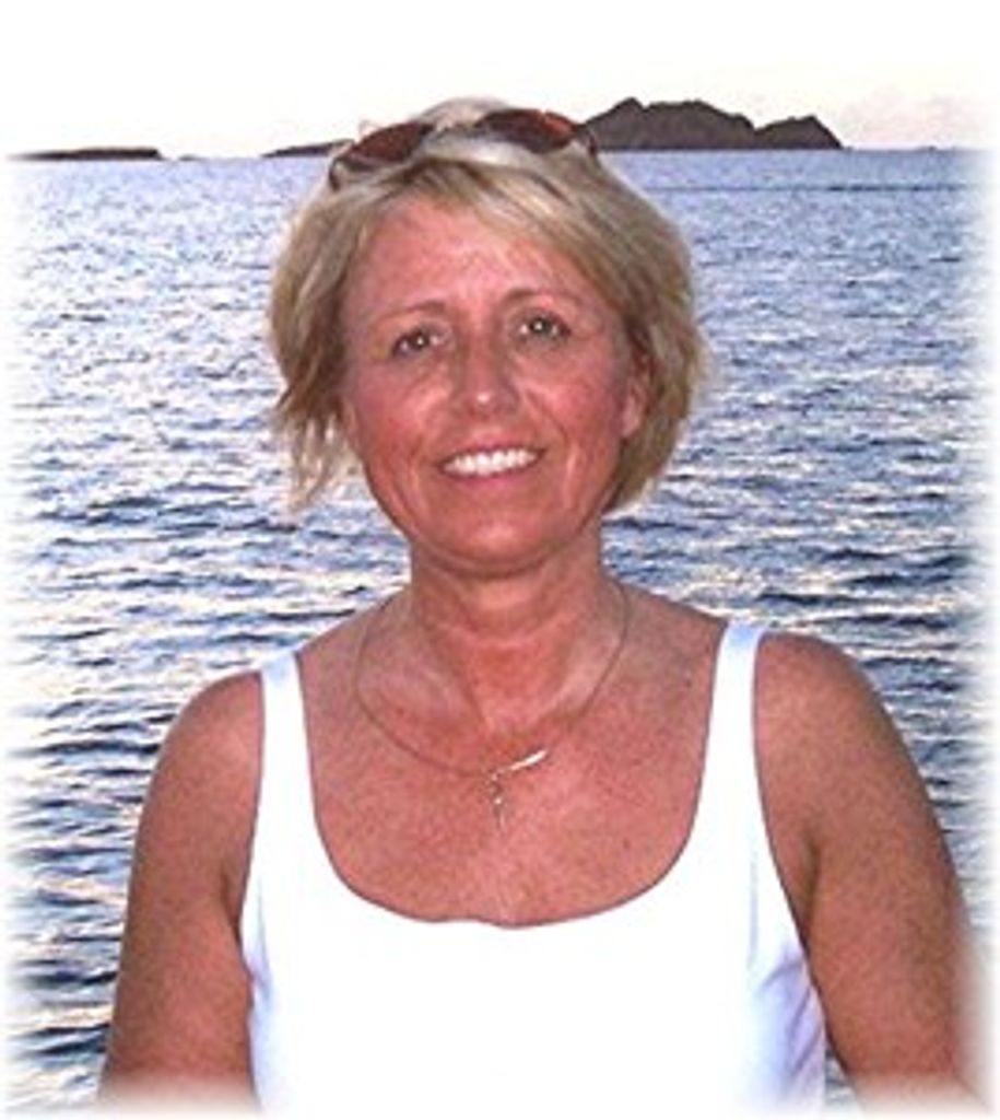 Cynthia Lynn Age