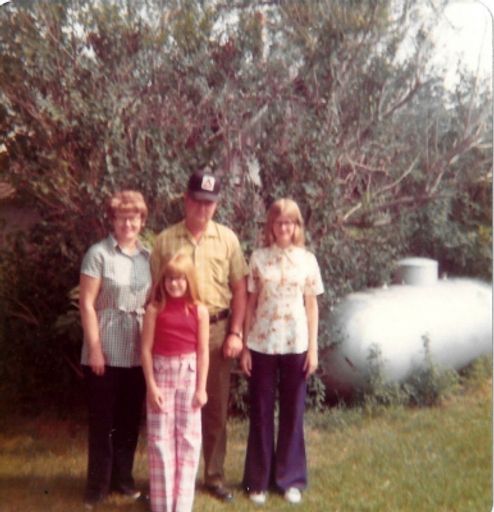 Wayne Lee Watts photo gallery thumbnail 60 of 99