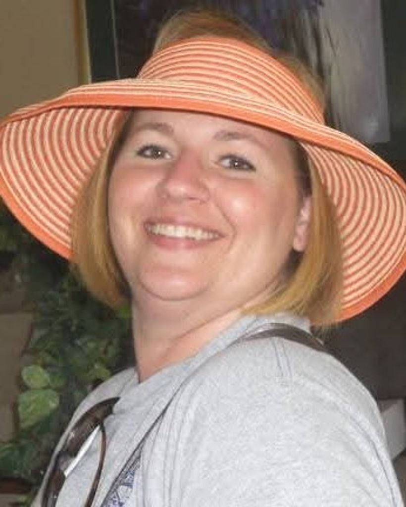 Amy Louise Hansen (Volk) Profile Photo