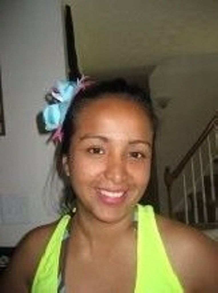 Lily I. Izquierdo- Flores Profile Photo
