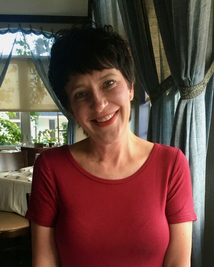 Toni Lynn Salim Profile Photo