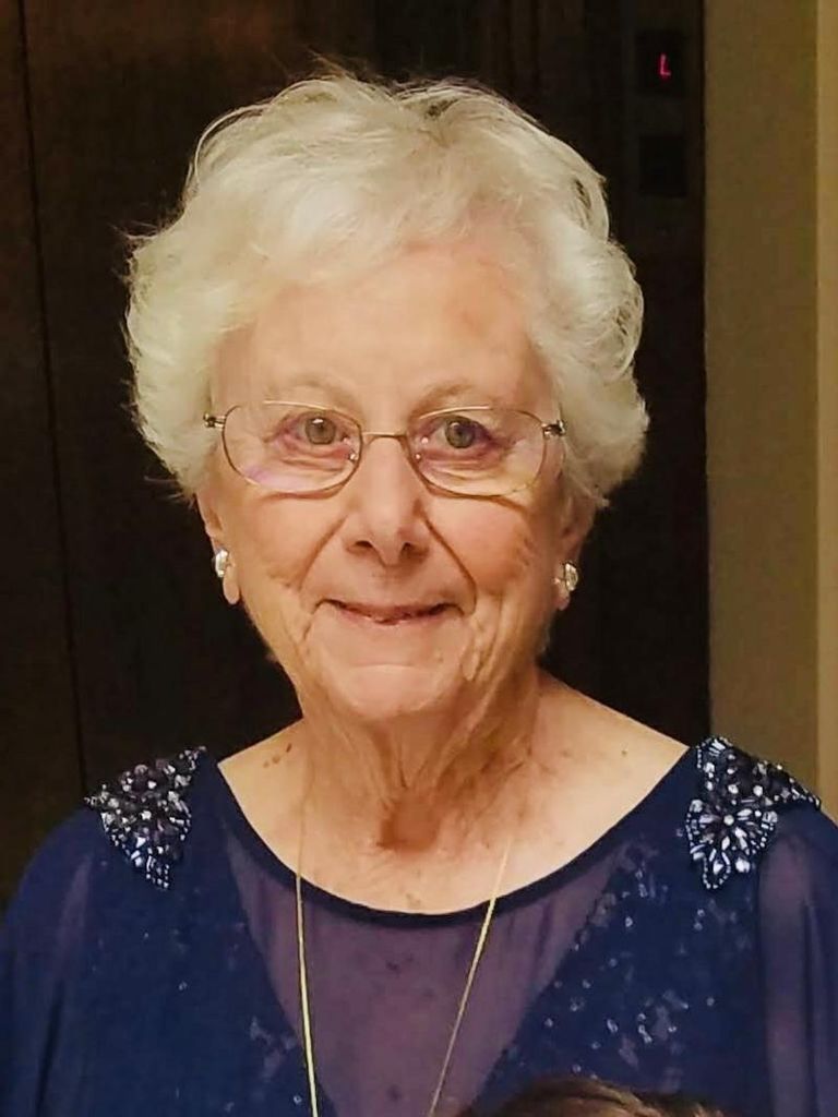Betty Lou Dapkiewicz Profile Photo