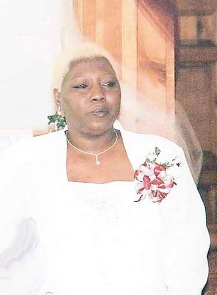 Queen Ester "Jimmysue" Garnett