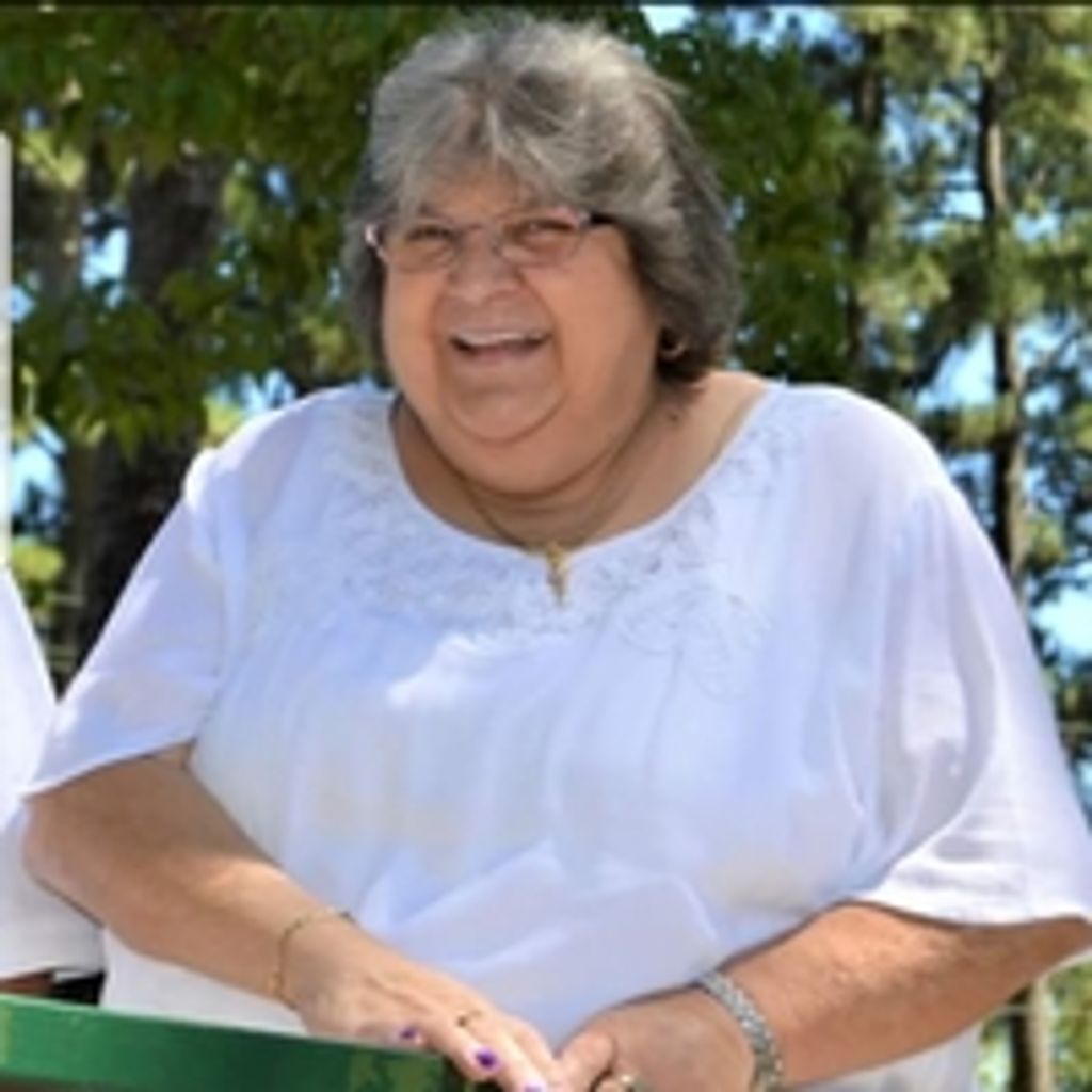 Bonnie Collier Cuenca Profile Photo