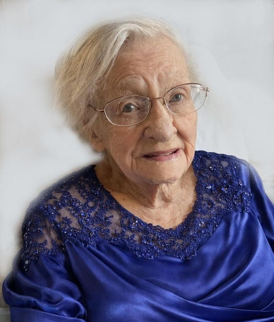 Mary "Edith" Russell Profile Photo