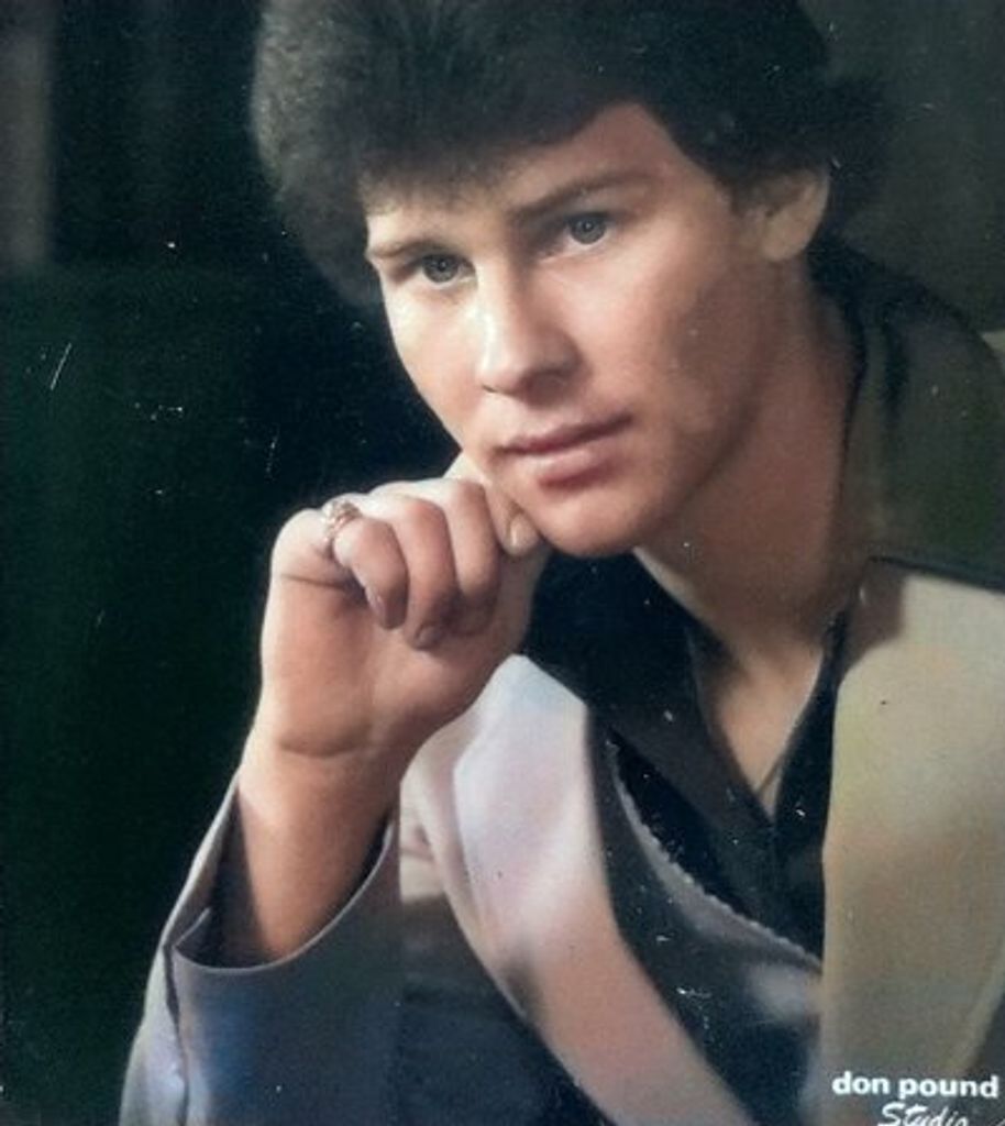 Eric J Wetzel Profile Photo
