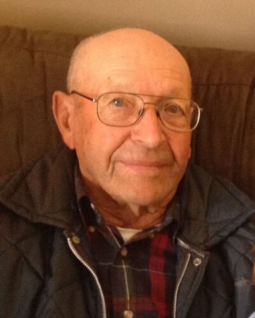 Harold "Lloyd" Reichart