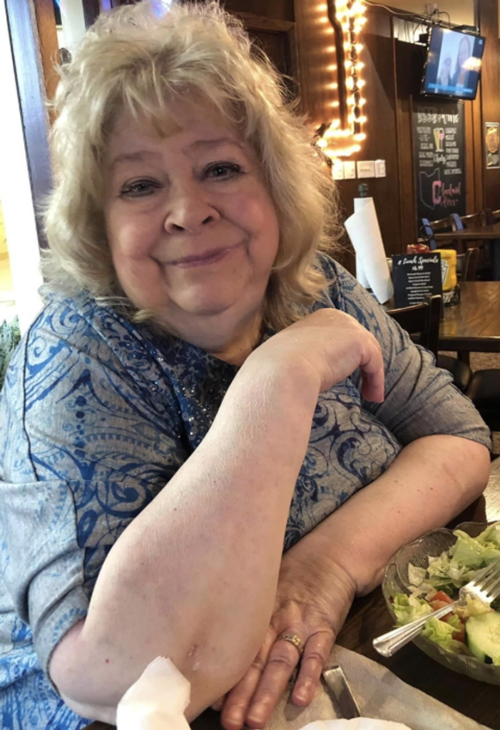 Jeanne (Becker)  Carter