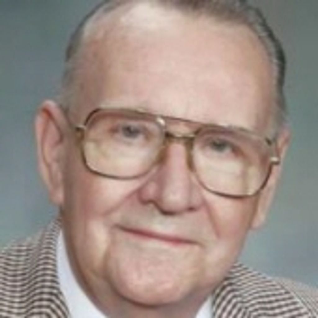 Robert L Mcdaniel