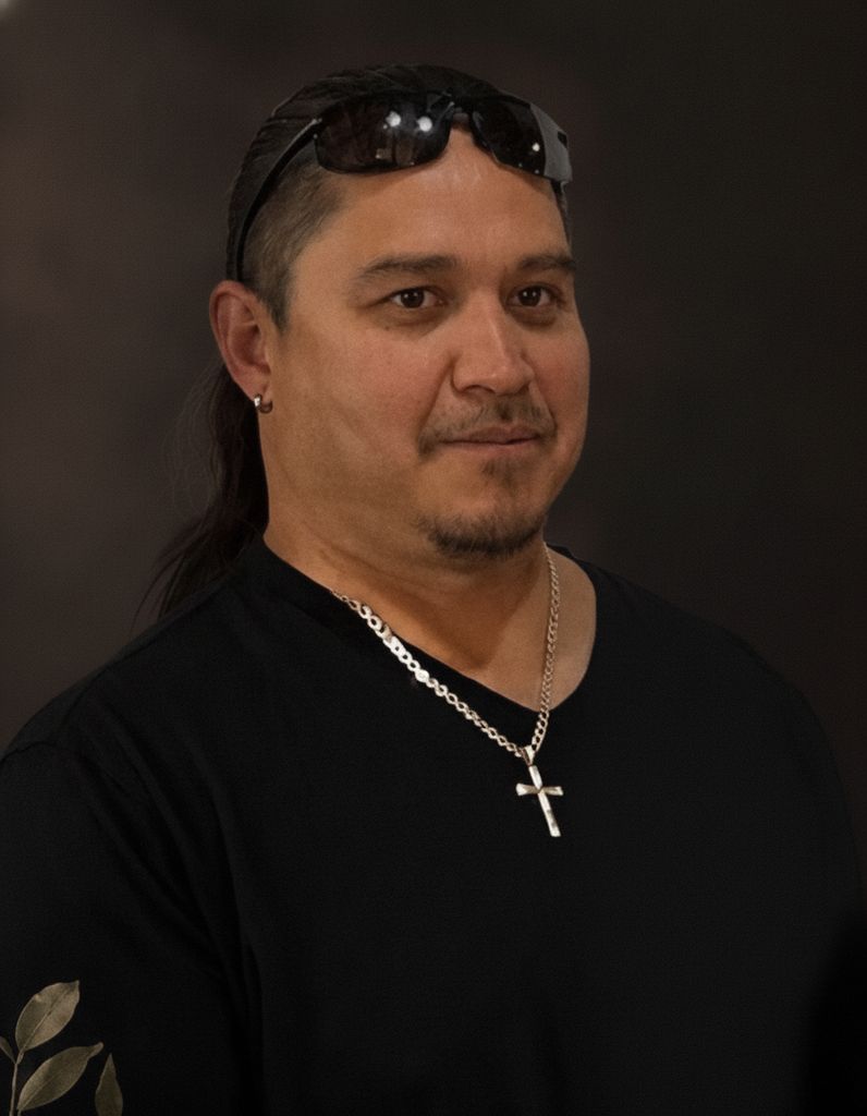 Robert Mendoza Profile Photo