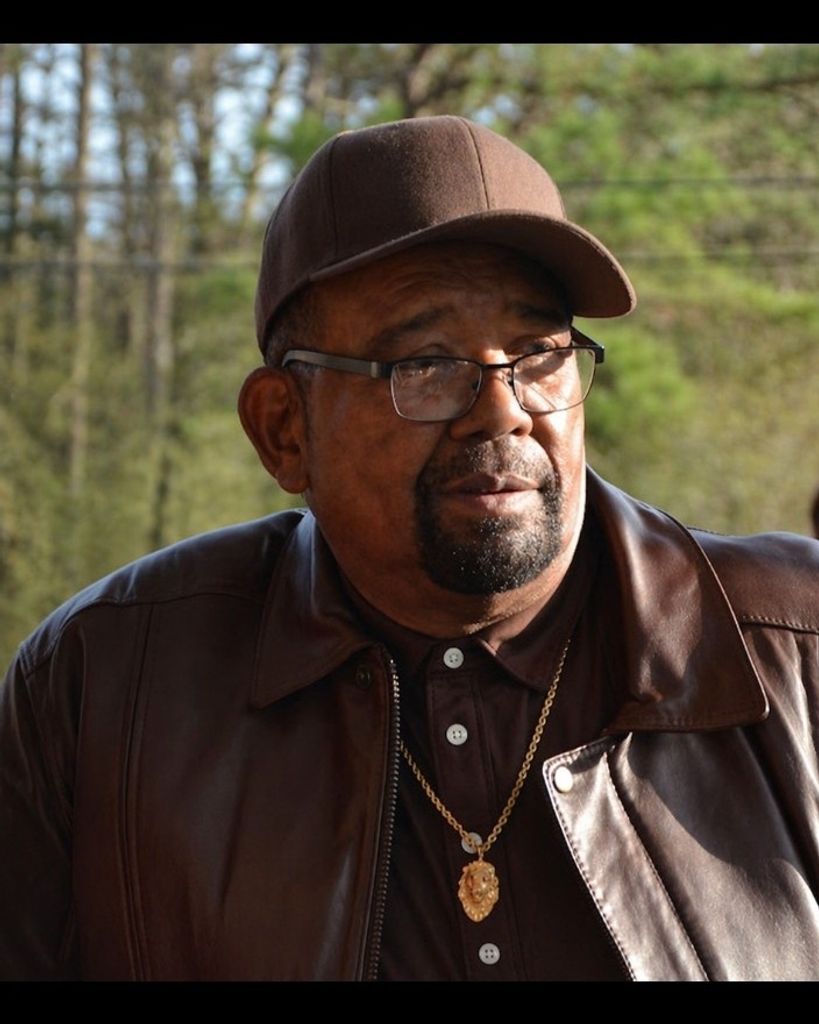 Earlon "Buckskin" Odell Munn Profile Photo